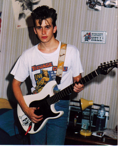 1923233_1109945021893_7234259_res